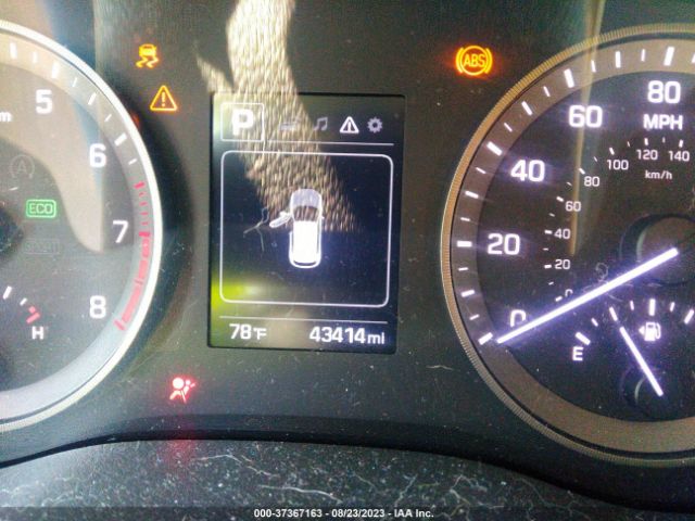 KM8J33AL1JU685802 Hyundai Tucson Sport