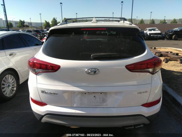 KM8J33AL1JU685802 Hyundai Tucson Sport