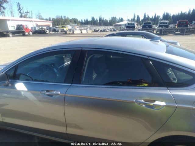 3FA6P0RU5LR141393 Ford Fusion Hybrid Titanium