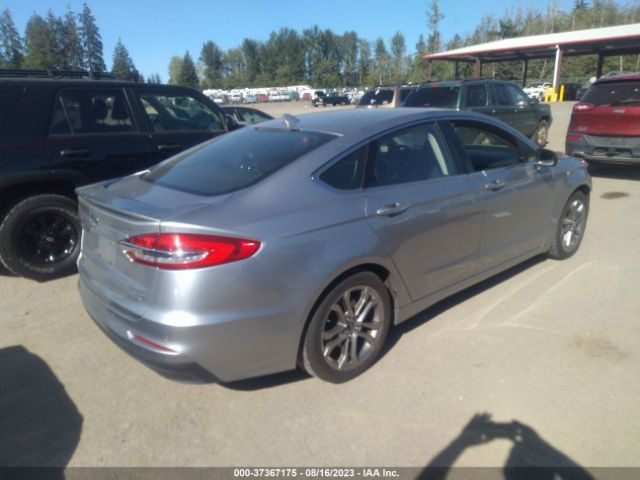 3FA6P0RU5LR141393 Ford Fusion Hybrid Titanium