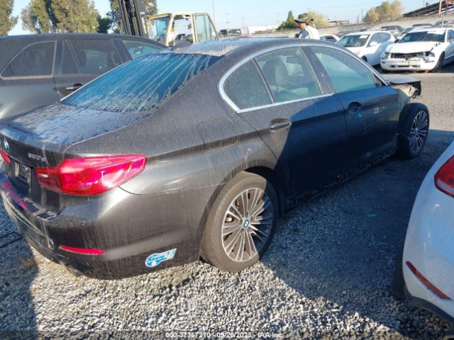 WBAJA9C04LCE01443 BMW 5 Series 530e Iperformance