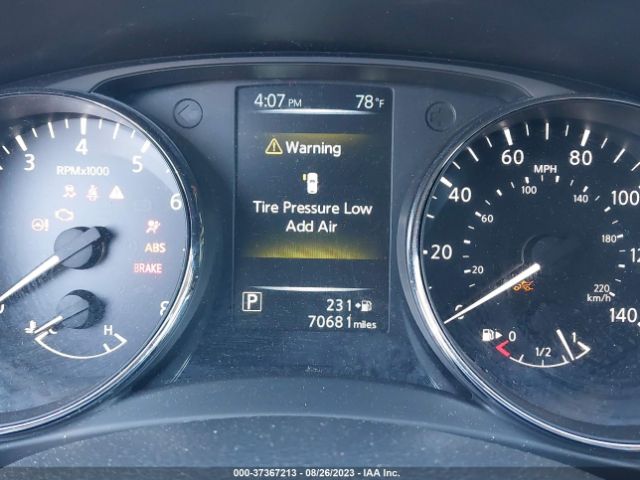 5N1AT2MV5HC757074 Nissan Rogue Sl