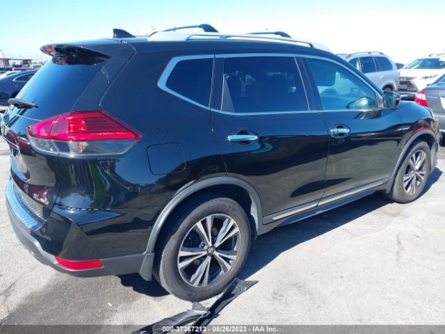5N1AT2MV5HC757074 Nissan Rogue Sl