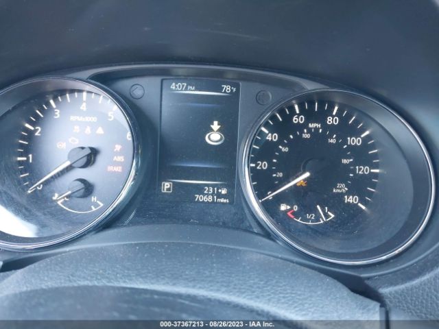 5N1AT2MV5HC757074 Nissan Rogue Sl