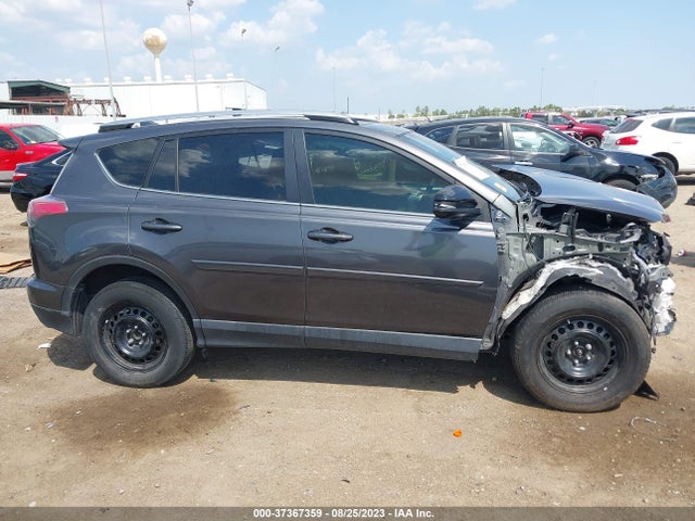 Toyota RAV4 SE 2017 JTMNFREV9HJ149137 Image 13