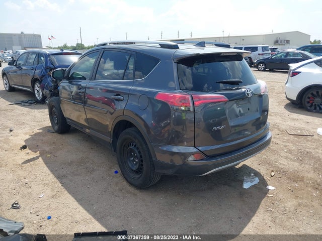 Toyota RAV4 SE 2017 JTMNFREV9HJ149137 Image 3
