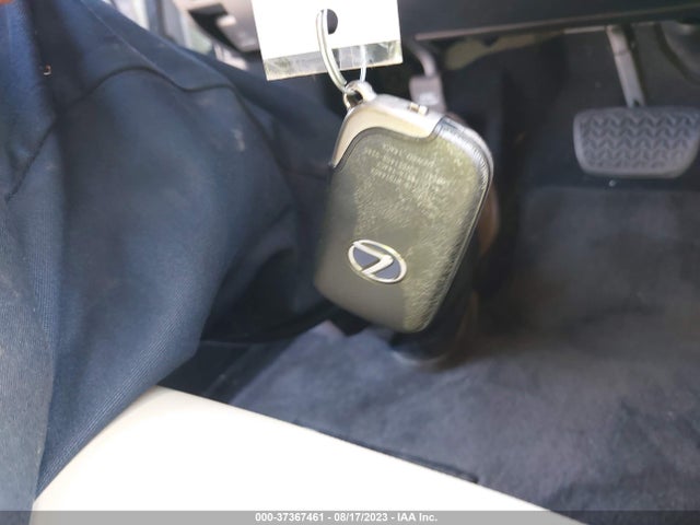 2012 LEXUS CT 200H VIN: JTHKD5BH2C2121939