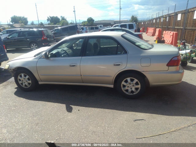 2000 HONDA ACCORD SDN EX VIN: JHMCG5657YC042697