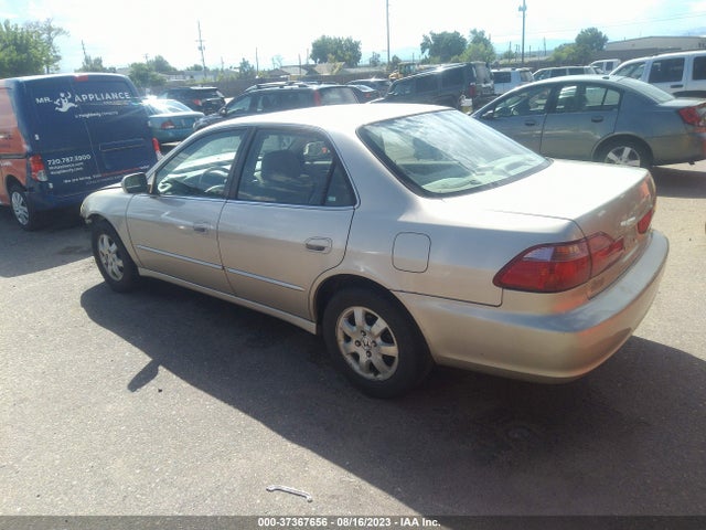 2000 HONDA ACCORD SDN EX VIN: JHMCG5657YC042697