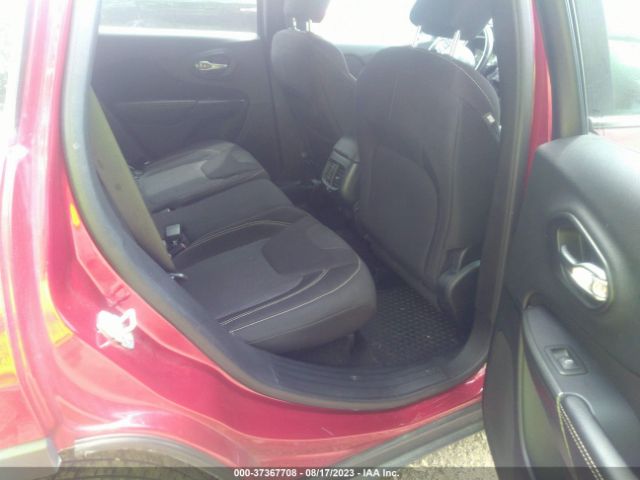 1C4PJLCS8FW628503 Jeep Cherokee Latitude