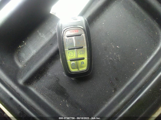 2C4RC1DG0LR264504 Chrysler Voyager Lxi