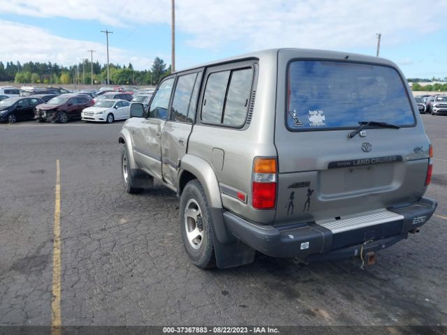 1997 TOYOTA LAND CRUISER JT3HJ85J0V0173738 Photo 2