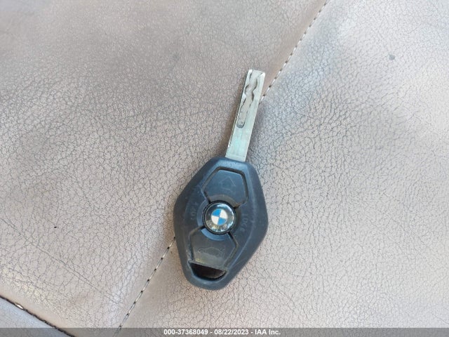 2002 BMW 3 SERIES 325XI VIN: WBAEP33442PF00979