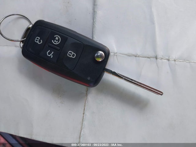 1VWCT7A31GC011438 Volkswagen Passat 1.8t Sel Premium