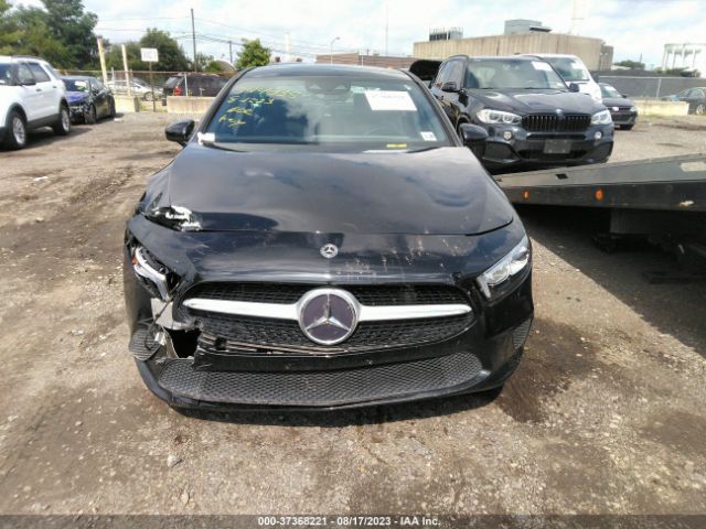 WDD3G4FB9KW001968 Mercedes-Benz A-class A 220