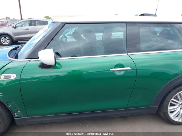 Mini Hardtop 2 Door Cooper Se 2021 WMWXP3C02M2N47317 Image 14