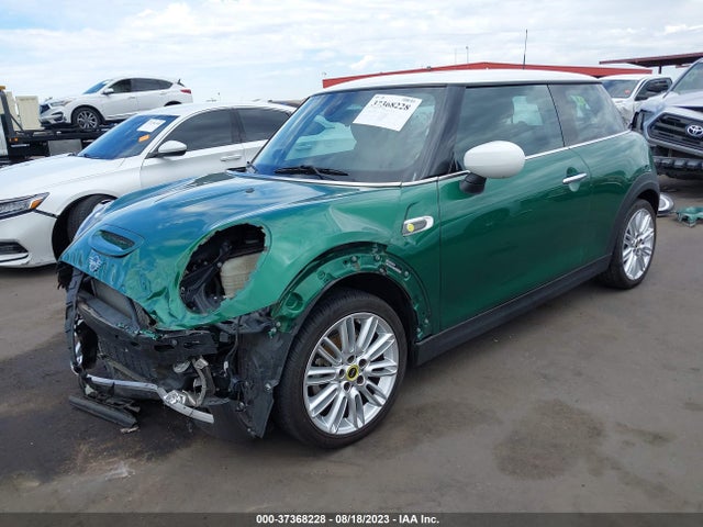 Mini Hardtop 2 Door Cooper Se 2021 WMWXP3C02M2N47317 Image 2