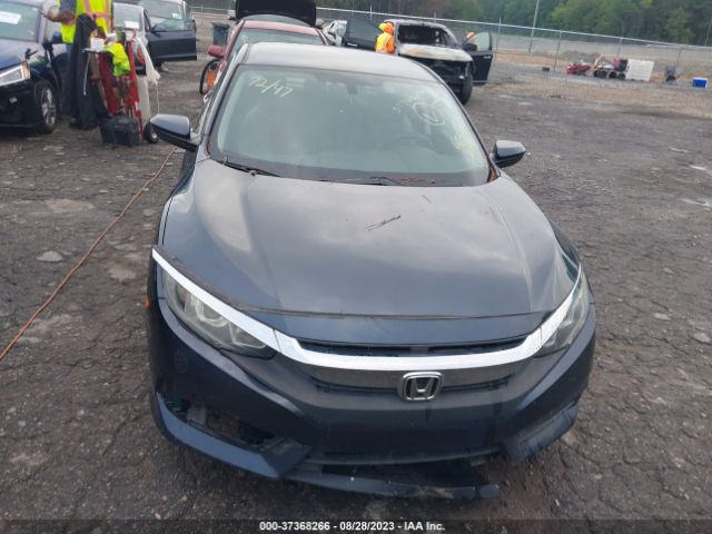 19XFC2F59JE026671 Honda Civic Sedan Lx
