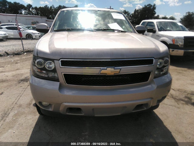 37368359 :رقم المزاد ، 3GNFK163X7G105945 vin ، 2007 Chevrolet Suburban Lt مزاد بيع