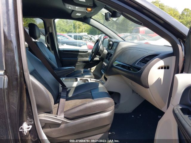2C4RDGCG4KR529828 Dodge Grand Caravan Sxt