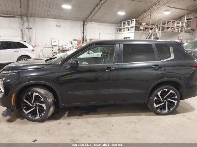 JA4J4TA84NZ045888 Mitsubishi Outlander Es