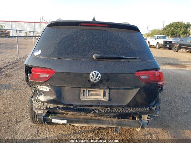 3VV3B7AX8LM074331 Volkswagen Tiguan Se/sel/se R-line Black