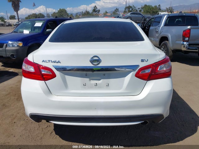Nissan Altima 2.5 S 2017 1N4AL3AP5HC485390 Image 8