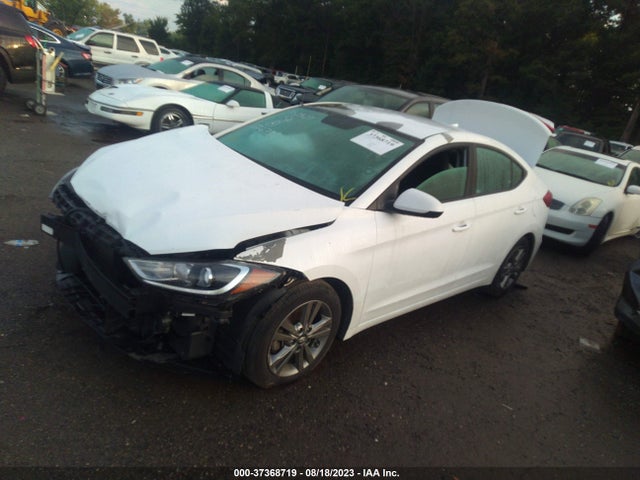 Hyundai ELANTRA SEL 2018 5NPD84LF1JH242074 Image 2