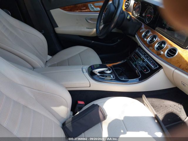 WDDZF4KB5HA240510 Mercedes-Benz E-class E 300