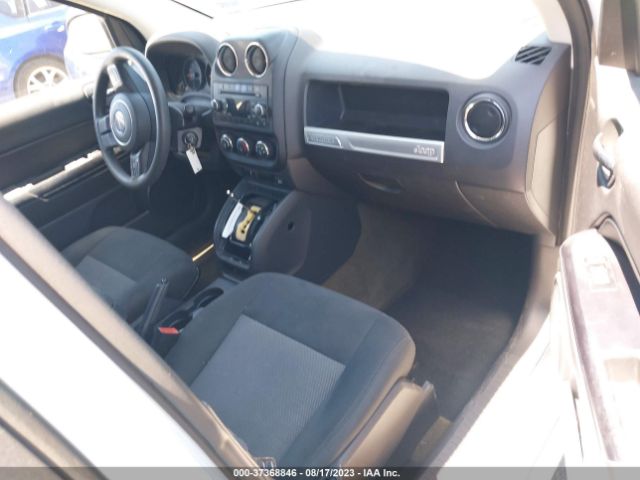 1C4NJCBA6GD688812 Jeep Compass Sport