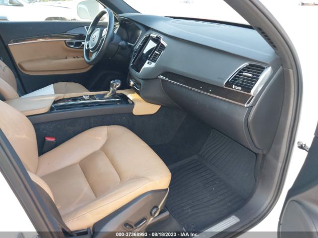 YV4A22PK7H1135271 Volvo Xc90 Momentum