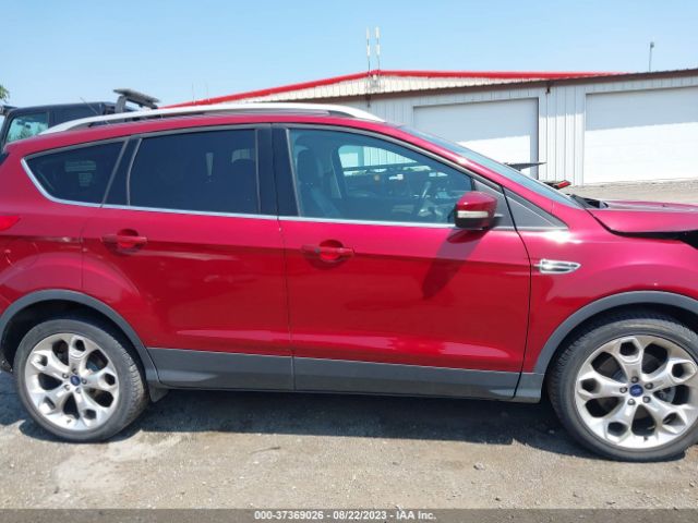 1FMCU9J98EUB23639 Ford Escape Titanium