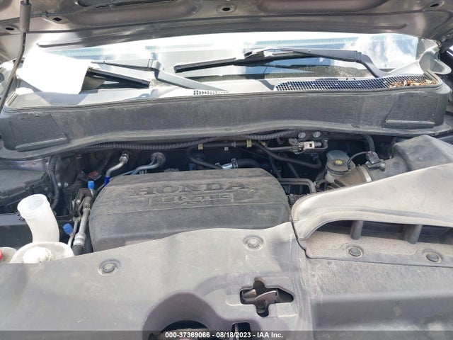 Honda Pilot Touring 2015 5FNYF4H91FB040576 Image 16