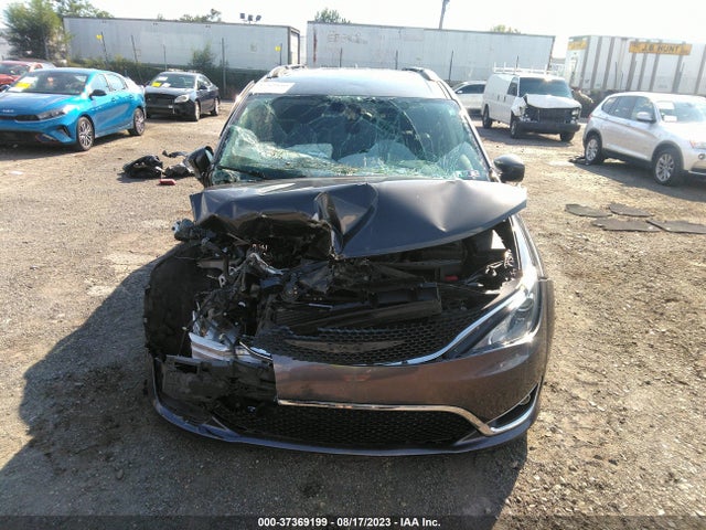 2C4RC1EG4HR840309 Chrysler Pacifica Touring-l Plus