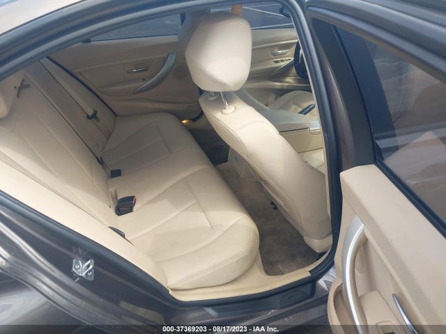 WBA3C3C51EP661223 BMW 320i Xdrive