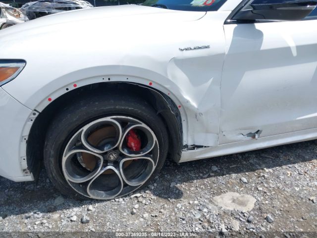 2022 ALFA ROMEO STELVIO ZASPAKBN4N7D27829 Photo 5