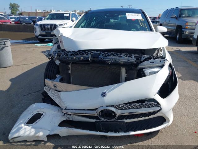 WDD3G4EB9KW003530 Mercedes-Benz A-class A 220