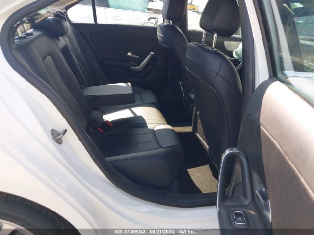WDD3G4EB9KW003530 Mercedes-Benz A-class A 220