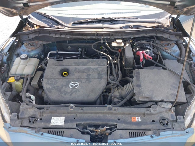2011 MAZDA MAZDA3 I SPORT VIN: JM1BL1UG2B1418120