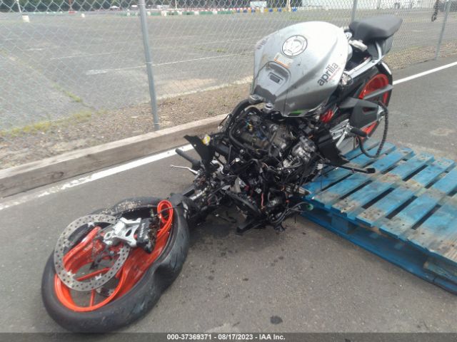 2021 APRILIA TUONO ZD4KSUE09MS000239 Photo 1