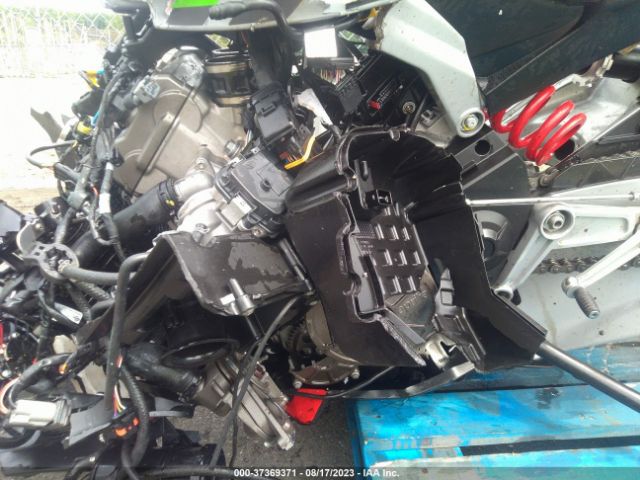 2021 APRILIA TUONO ZD4KSUE09MS000239 Photo 8