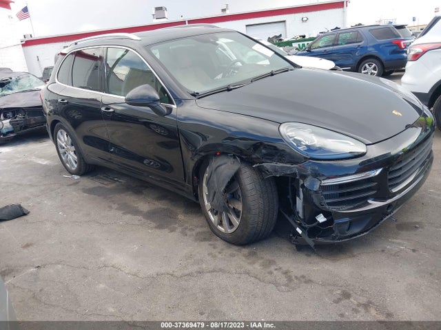 2017 PORSCHE CAYENNE WP1AB2A27HLA50171 Photo 0