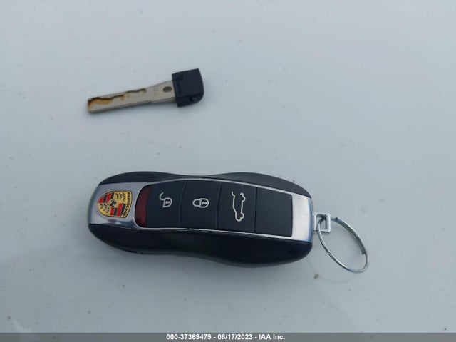 2017 PORSCHE CAYENNE WP1AB2A27HLA50171 Photo 10