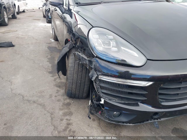 2017 PORSCHE CAYENNE WP1AB2A27HLA50171 Photo 5