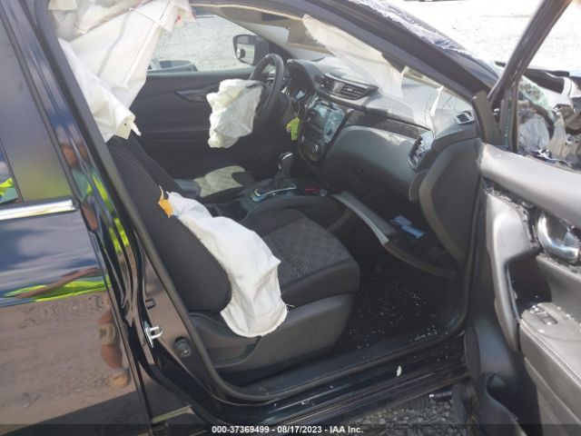 JN1BJ1CP8HW024305 Nissan Rogue Sport Sv