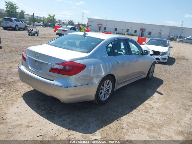 2013 HYUNDAI GENESIS 3.8L VIN: KMHGC4DD8DU233127