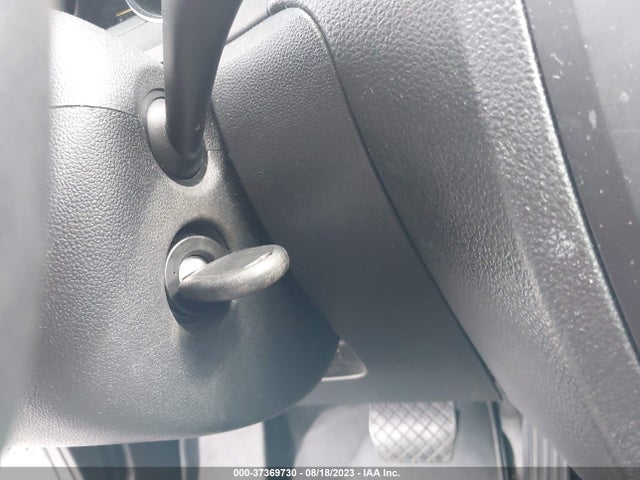 3VW2K7AJXFM280712 Volkswagen Jetta Sedan 2.0l S