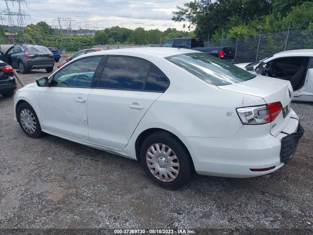 3VW2K7AJXFM280712 Volkswagen Jetta Sedan 2.0l S