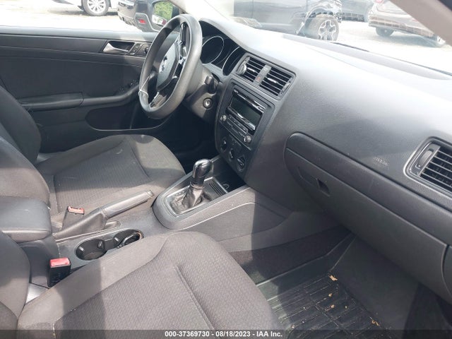 3VW2K7AJXFM280712 Volkswagen Jetta Sedan 2.0l S