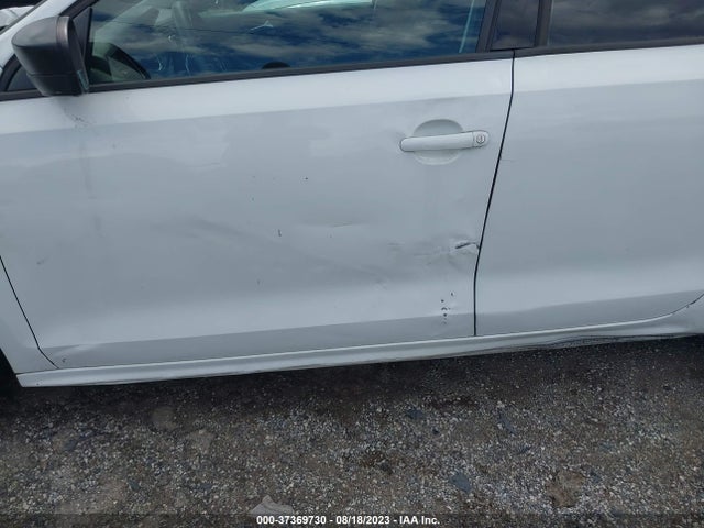 3VW2K7AJXFM280712 Volkswagen Jetta Sedan 2.0l S
